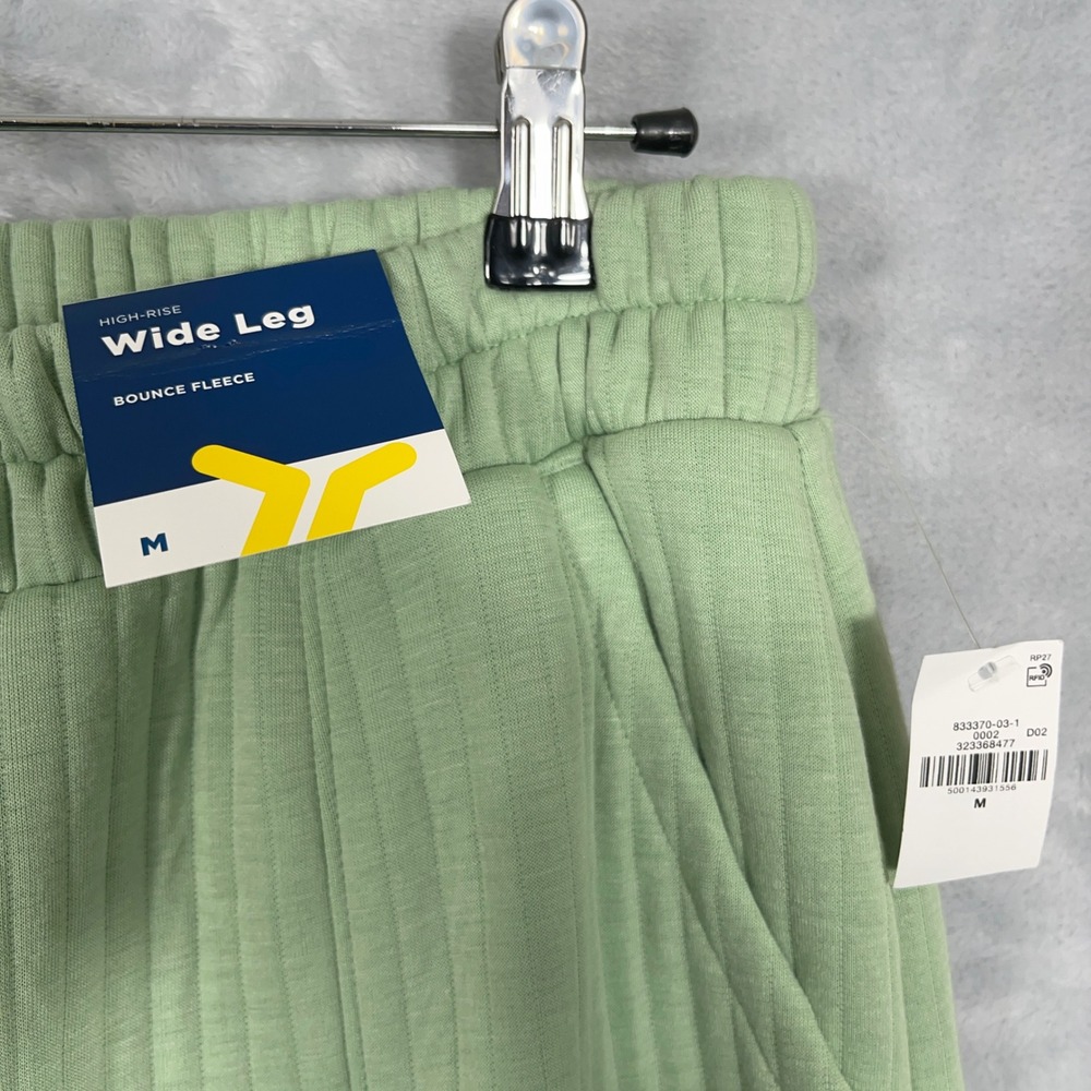 Old Navy Womens Set M Green Bounce Fleece Quilted Crop Top Wide Leg Pants NWT - Picture 9 of 13